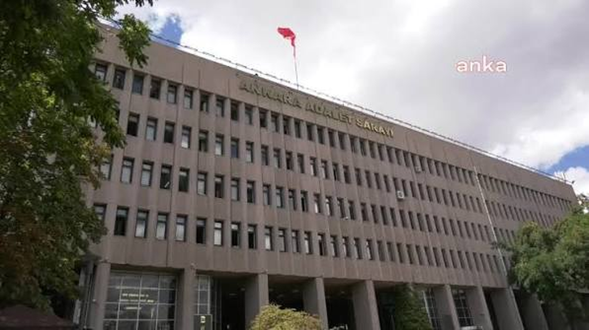 Çek dolandırıcılığı soruşturmasının ikinci dalgasında 11 yeni şüpheli belirlendi