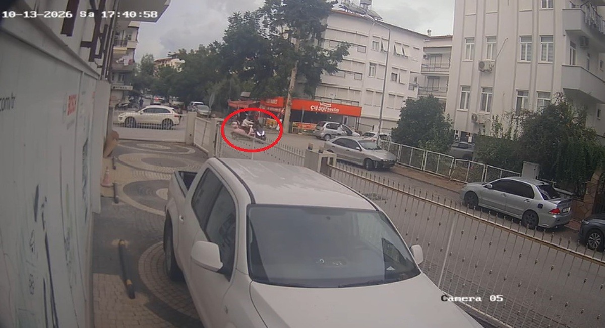 Manavgat’ta iki motosiklet çarpıştı, ehliyetsiz sürücüye 86 bin TL ceza kesildi